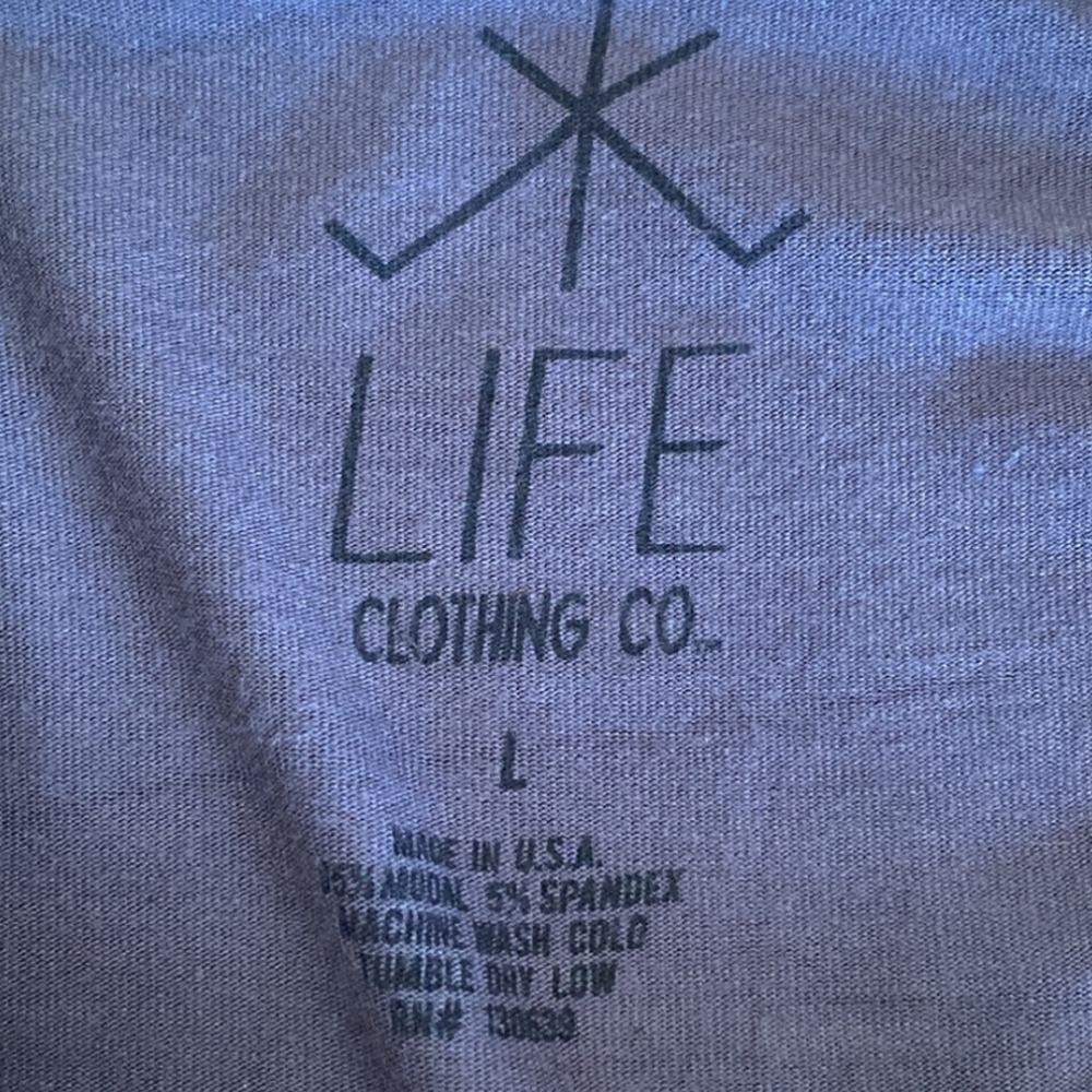Earthbound graphic tee - Picture 5 of 5